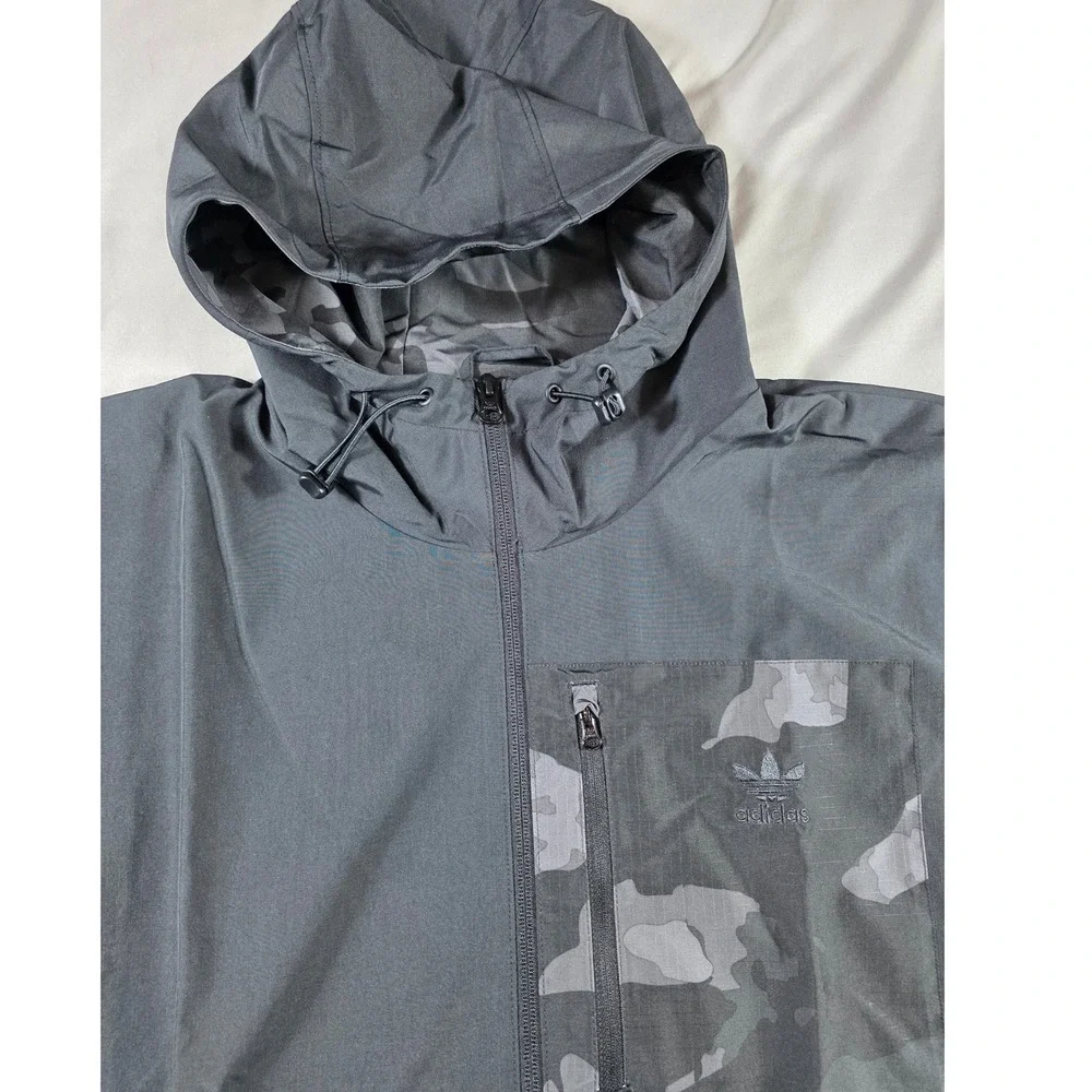 Adidas Graphics Camo Windbreaker Men Medium Black Ripstop Hooded Jacket NEW
